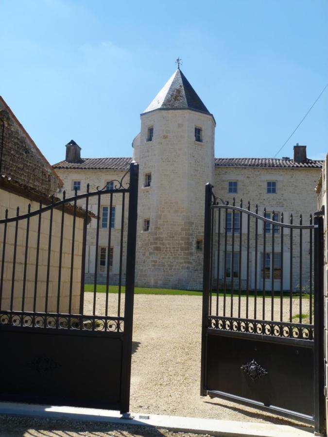 Logis De Pierre Levee Bed & Breakfast Bessines Dış mekan fotoğraf